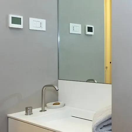 L'home A Montecarlo 3 Bedrooms Near Train Station Port